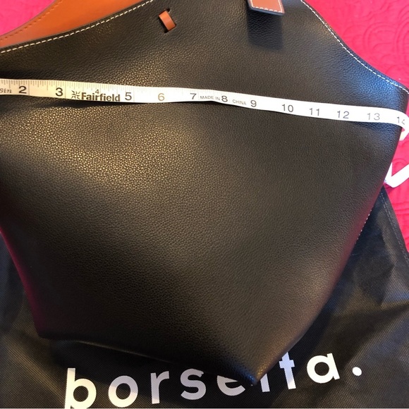 BORSETTA - Cholet Napa leather bucket bag. NW/OT! Internal phone slot. BEAUTIFUL - Picture 13 of 16